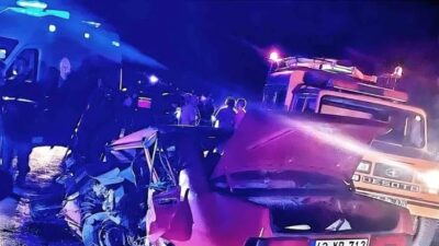 Kütahya'da saat 22.00 sıralarında Domaniç-Tavşanlı karayolu, Küçükköy mevkisinde kaza meydana