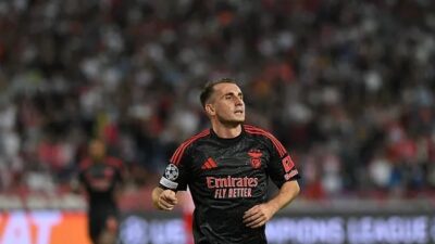 Trendyol Süper Lig'de beklenen maç geldi. Fenerbahçe bugün evinde ezeli