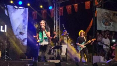 Malatya'nın Darende ilçesinde düzenlenen 71. Geleneksel Zengibar Karakucak Güreş ve