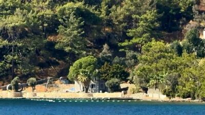 Ünlü komedyen Şahan Gökbakar'ın Muğla'nın Marmaris ilçesindeki özel koruma altındaki