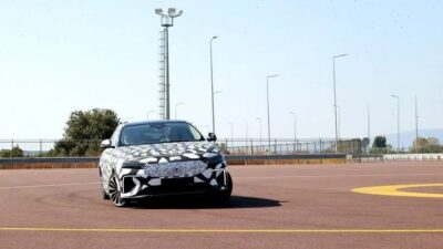 Sanayi ve Teknoloji Bakanı Mehmet Fatih Kacır, Togg'un ilk sedan