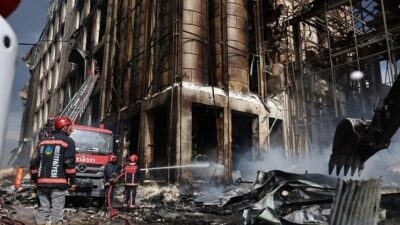 Sakarya Hendek'te bulunan bir makarna fabrikasında yaşanan patlamada 6'sı ağır