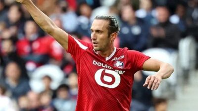 Milli futbolcu Yusuf Yazıcı, Yunanistan ekibi Olympiakos'a transfer oldu.
