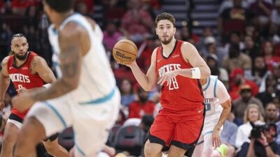 NBA'de yeni sezonun heyecanı başladı. Milli basketbolcumuz Alperen Şengün'ün formasını