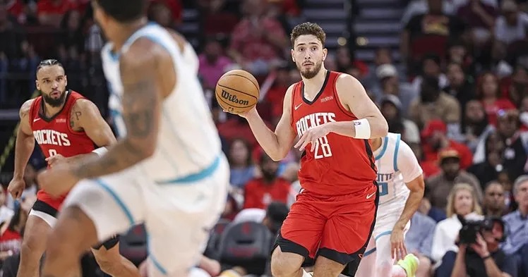 NBA'de yeni sezonun heyecanı başladı. Milli basketbolcumuz Alperen Şengün'ün formasını