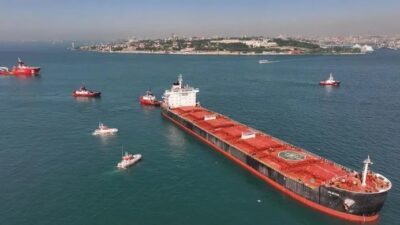 İsrail'den Bulgaristan'a seyir halinde olan kuru yük gemisi, İstanbul Boğazı'nda