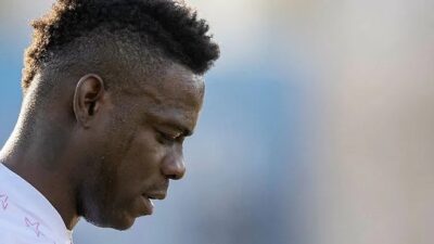 İtalyan yıldız Mario Balotelli'nin yeni adresi belli oluyor. Tecrübeli oyuncu