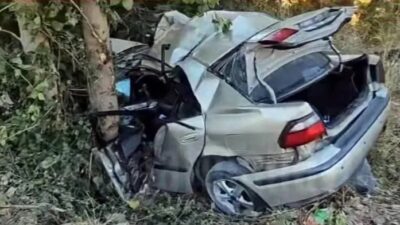 Antalya’nın Manavgat ilçesinde meydana gelen tek yönlü kazada otomobil sürücüsü