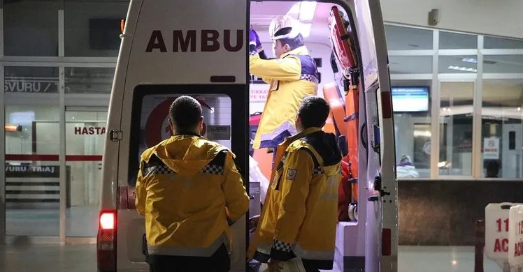 Kocaeli'nin Çayırova ilçesinde 33 kişi, sünnet töreninde yedikleri yemekten sonra