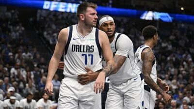 NBA'de Dallas Mavericks, Orlando Magic'i 108-85 yendi. Luka Doncic 32