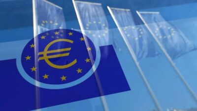 Avro Bölgesi'nde yatırımcı güveni, kasım ayında ekonomik belirsizliklerin artmasıyla düştü.
