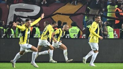 Trendyol Süper Lig'in 11. haftasında Trabzonspor ile Fenerbahçe karşı karşıya