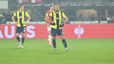 UEFA Avrupa Ligi’nin 4. haftasında Fenerbahçe deplasmanda Hollanda ekibi AZ