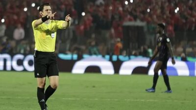 FIFA kokartlı Türk hakem Halil Umut Meler, Suudi Arabistan Futbol