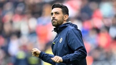 Fenerbahçe, sezon sonunda sözleşmesi bitecek İrfan Can Kahveci ile 3