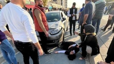 Gaziantep'te yayaların arasına dalan sürücünün çarptığı kadın yaşamını yitirdi. Kazada