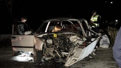 Rize’nin Ardeşen ilçesinde 3 aracın çarpışması sonucu yaşanan zincirleme trafik