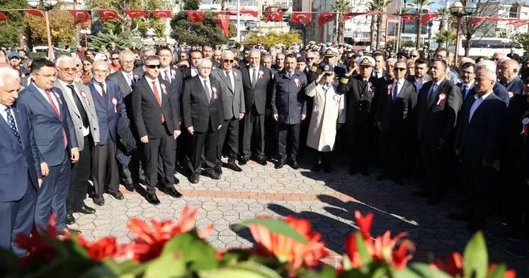 Sarıkamış'ta donarak şehit olan on binlerce askere kışlık giyecek, erzak
