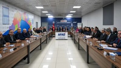 Meteoroloji Genel Müdürlüğü’nün turuncu kod ile uyardığı Antalya’da İl Afet