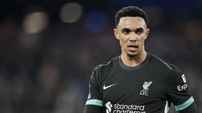 Liverpool'un 26 yaşındaki İngiliz yıldızı Trent Alexander-Arnold, Real Madrid'e transfer