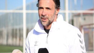 Sivasspor Teknik Direktörü Ömer Erdoğan, uygun şartlar oluşması halinde Romanya