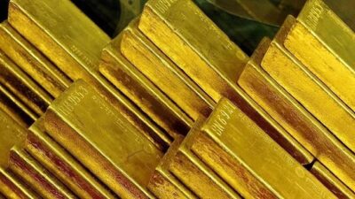 Küresel ekonomiye yönelik geç toparlanma riskinin devam etmesiyle, altın ile