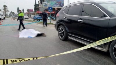 Adana'da meydana gelen üzücü bir kazada, yolun karşısına geçmeye çalışan