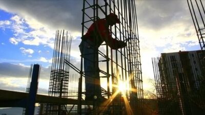 İnşaat üretim endeksinin Ocak 2025'te yıllık bazda %15,5 arttığı açıklandı.