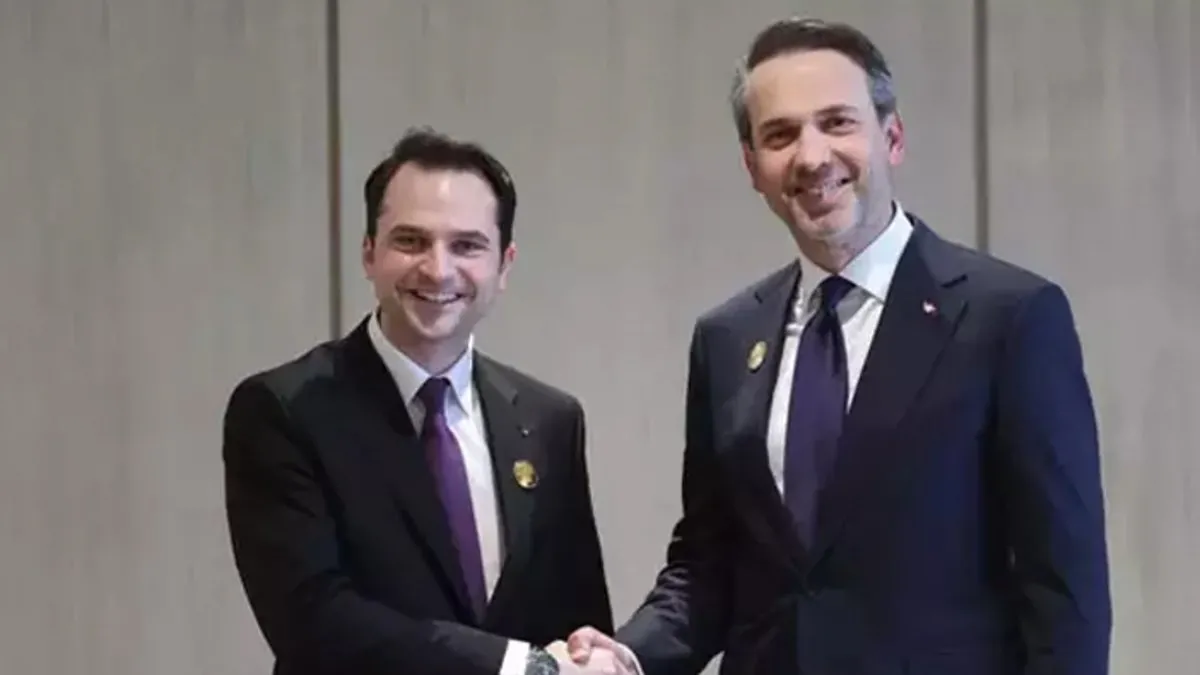 Enerji Bakanı Alparslan Bayraktar, Bakü'de Romanya Enerji Bakanı Sebastian Ioan