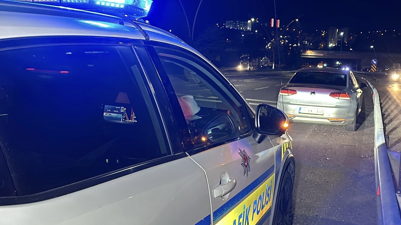 Kaza, saat 23.00 sıralarında dikilitaş kavşağı yakınlarında meydana geldi. O.U.