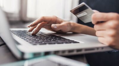 Ticaret Bakanlığı’nın e-ticarette 1 Nisan’da yürürlüğe aldığı düzenleme kapsamında yurtdışından