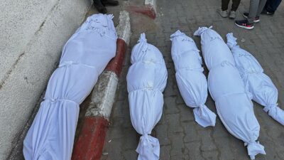 İsrail, Gazze Şeridi’ndeki saldırılarını aralıksız sürdürüyor. Filistin Sağlık Bakanlığı, son