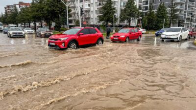 Meteoroloji Genel Müdürlüğü tarafından yapılan tahminlere göre: Ülkemiz genelinin parçalı