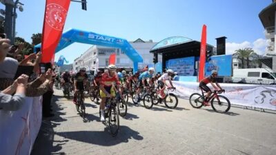 60. Cumhurbaşkanlığı Türkiye Bisiklet Turu'nun ikinci etabı, Kemer'den Kalkan'a doğru