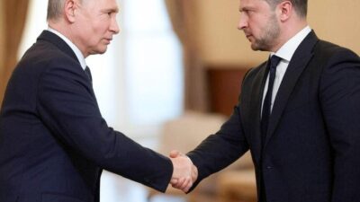 Rusya- Ukrayna savaşını bitirmeye yönelik barış masası yeniden İstanbul'da kuruluyor.