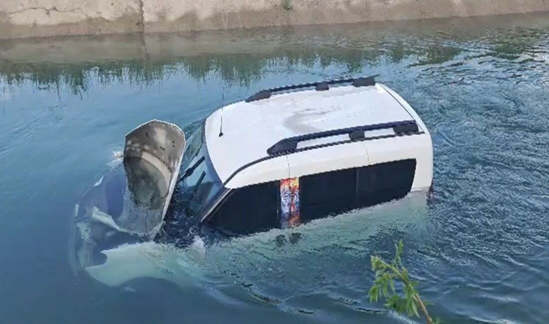 Kaza, akşam saatlerinde merkez Seyhan ilçesi Gülbahçesi Mahallesi’nde meydana geldi.