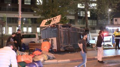 Kaza, Adnan Menderes Bulvarı’nda saat 23.00 sıralarında meydana geldi. Edinilen