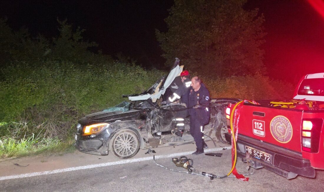 Kaza saat 01.10 sıralarında Dutluca Mahallesi yakınlarında meydana geldi. Edinilen