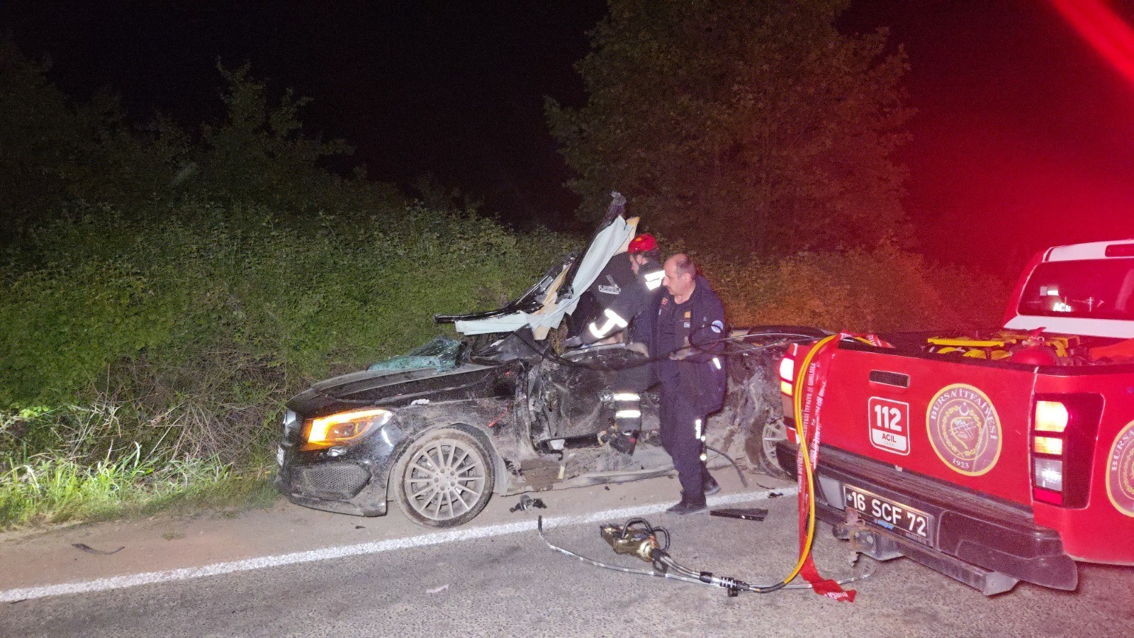 Kaza saat 01.10 sıralarında Dutluca Mahallesi yakınlarında meydana geldi. Edinilen