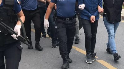Terör örgütü FETÖ'ye yönelik İstanbul merkezli 36 ilde düzenlenen operasyonda,