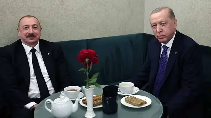 Cumhurbaşkanı Recep Tayyip Erdoğan, Avrupa Siyasi Topluluğu Zirvesi kapsamında Azerbaycan