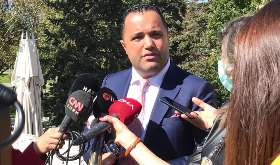 Avukat Rezan Epözdemir, İstanbul Cumhuriyet Başsavcılığı'nın talimatıyla İstanbul Emniyeti tarafından