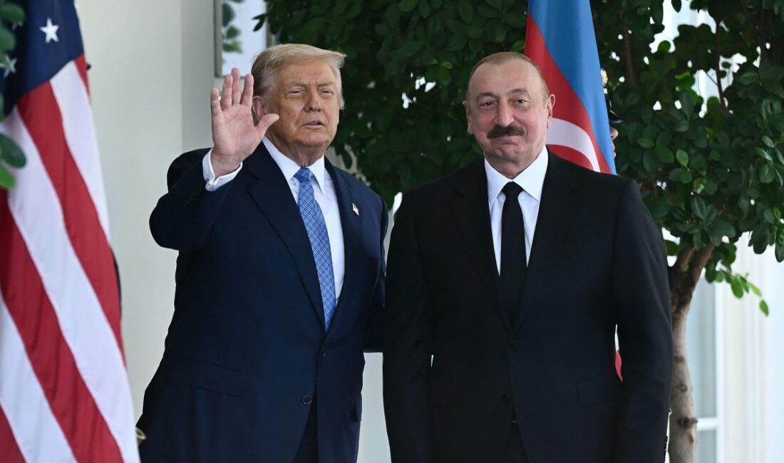 Azerbaycan ile Ermenistan arasında Beyaz Saray'da barış için ortak deklarasyon