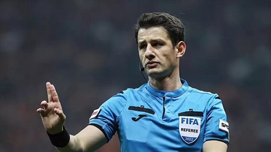 Bu sezon Beşiktaş-Eyüpspor maçını yöneten Halil Umut Meler'in, hakemliği bıraktığı