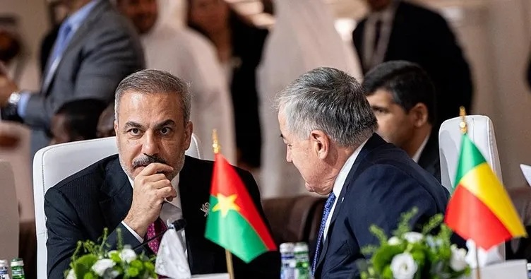 Dışişleri Bakanı Hakan Fidan, Katar’da düzenlenen İslam İşbirliği Teşkilatı (İİT)-Arap