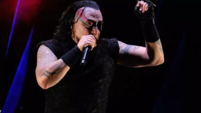 Rock müzisyeni Hayko Cepkin, Anadolu turnesi kapsamındaki Kayseri ve Diyarbakır