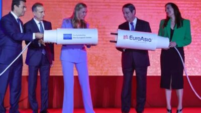 Doğu Akdeniz'de Rum-Yunan-İsrail arasında kurulması planlanan 6,5 milyar Euro'luk enerji