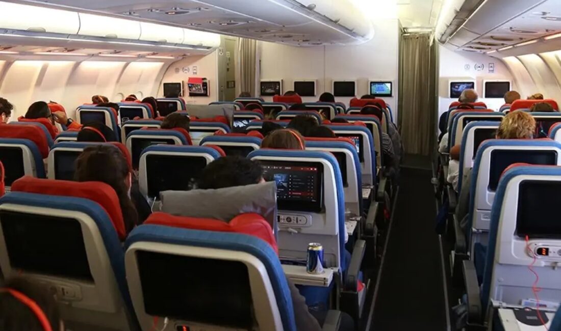 İngiltere'de British Airways'in 51 yaşındaki kadın pilotu, yolcu olarak bulunduğu