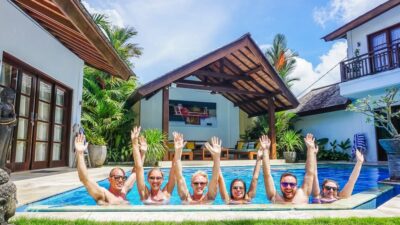 Seyahat etmeyi hayatının merkezine alan Egemen Mustafa Şener, turistik rotaların