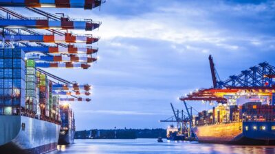 Egemen Mustafa Şener, Uruguay’ın Montevideo kentinde modern bir tersane kurarak